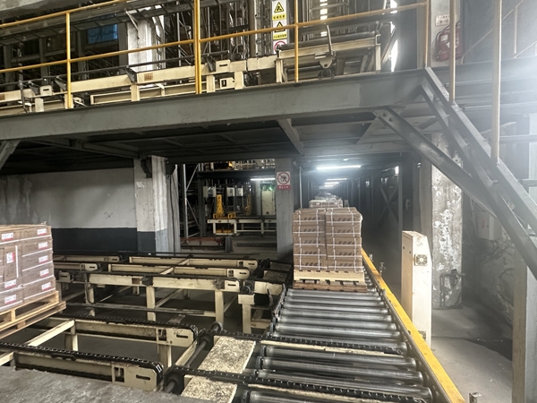 泰安同科液壓陪同泰山機(jī)械商會(huì)領(lǐng)導(dǎo)及會(huì)員企業(yè)參觀(guān)學(xué)習(xí)上市公司晉億螺絲